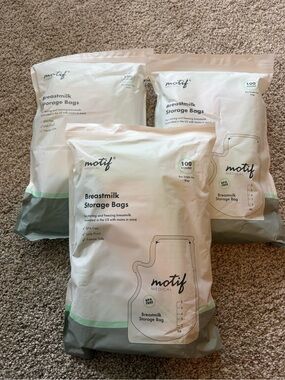 motif Medical Breastmilk Storage Bags - White & Mint (3 packs)